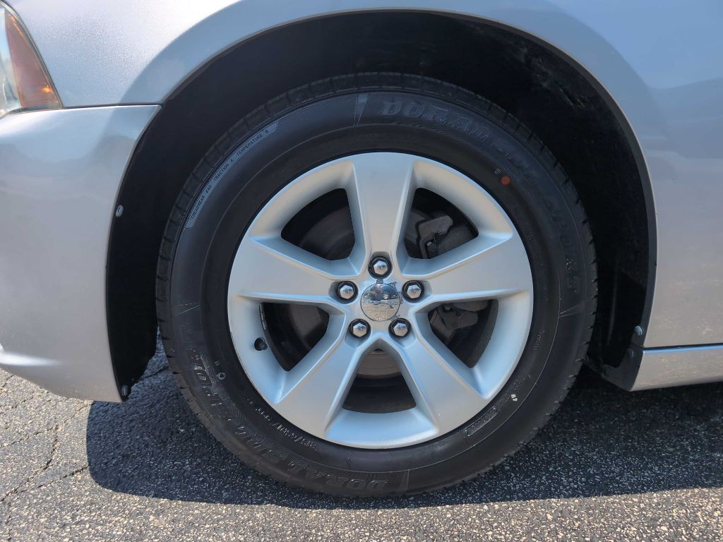 2014 Dodge Charger Image 25