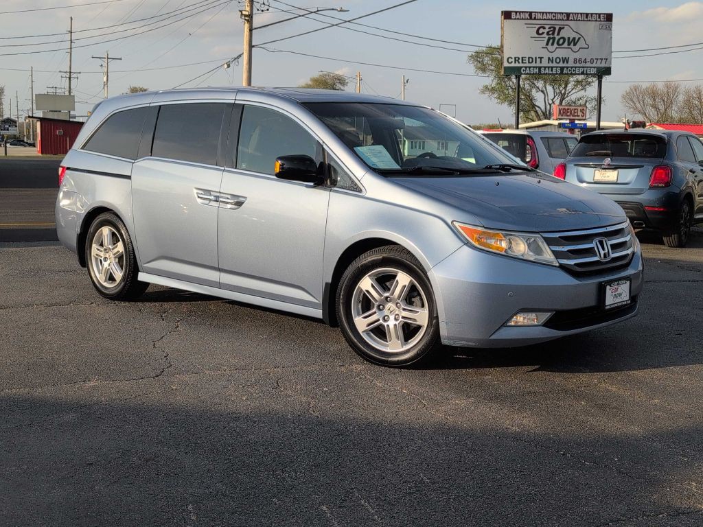2012 Honda Odyssey Image 2