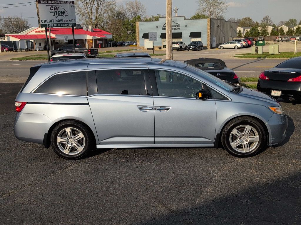 2012 Honda Odyssey Image 3