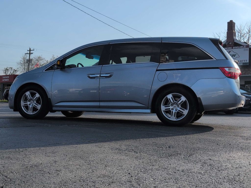 2012 Honda Odyssey Image 18