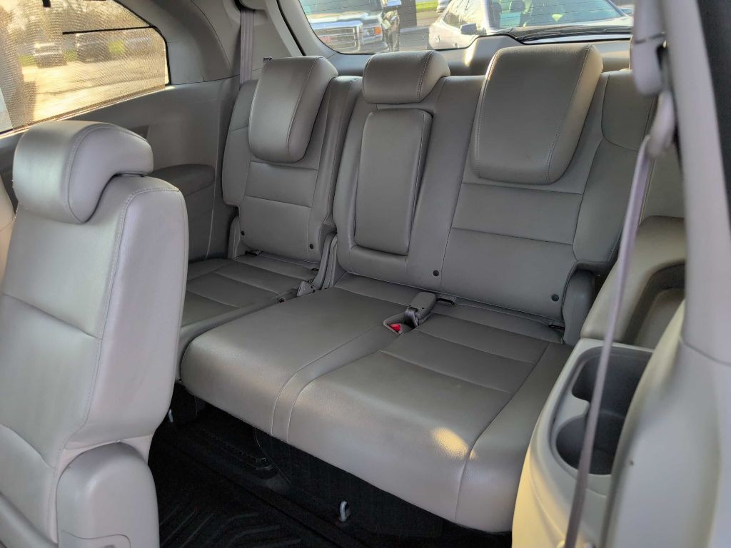 2012 Honda Odyssey Image 27