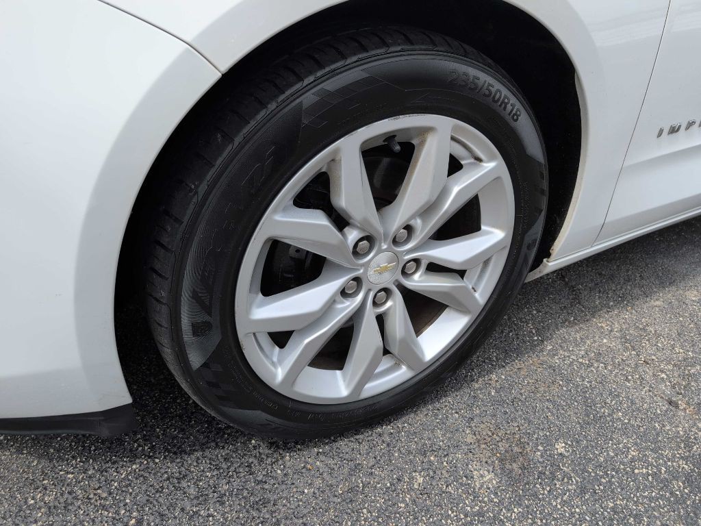 2016 Chevrolet Impala Image 24