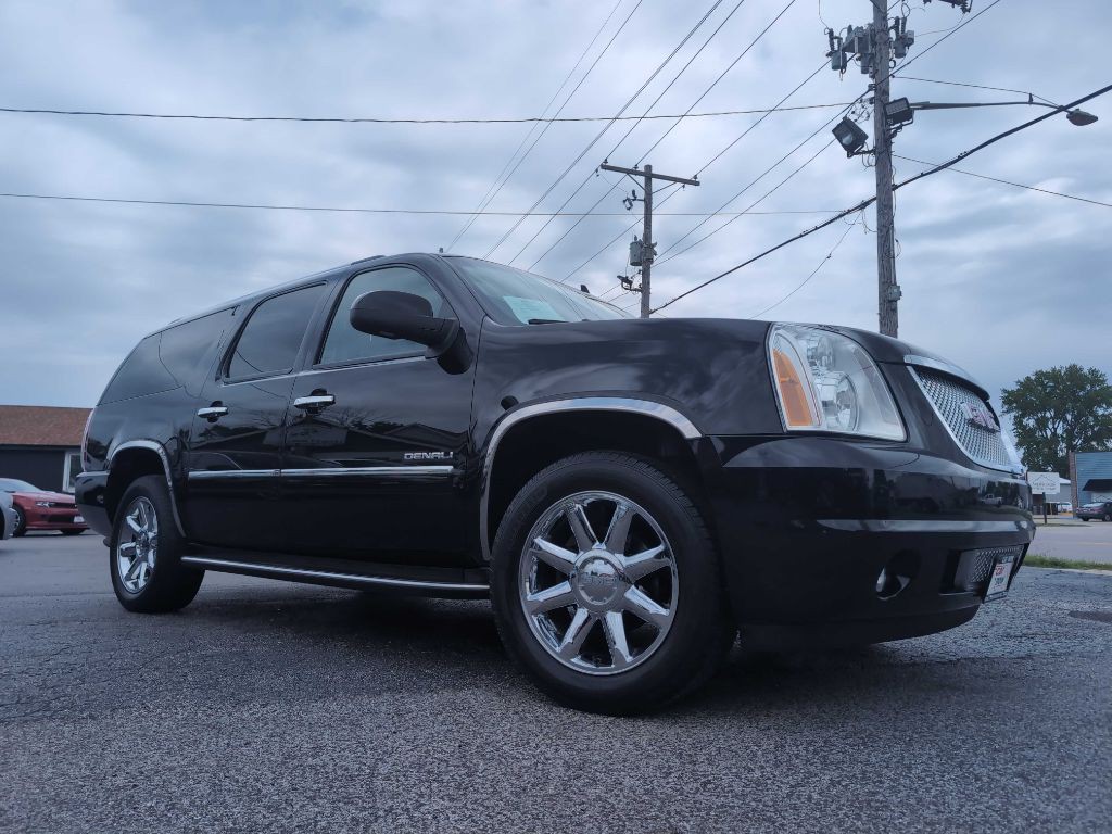2014 GMC Yukon Image 2