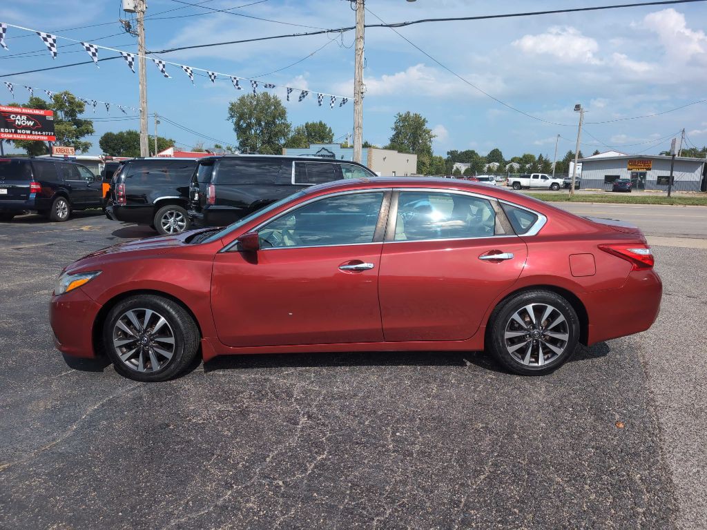 2017 Nissan Altima Image 16