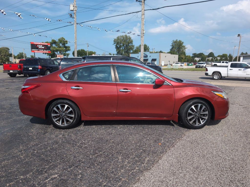 2017 Nissan Altima Image 4