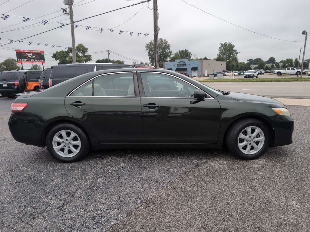 2010 Toyota Camry Image 3
