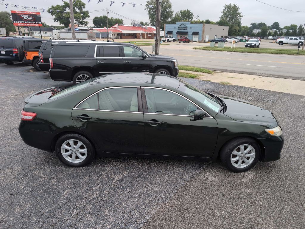 2010 Toyota Camry Image 6