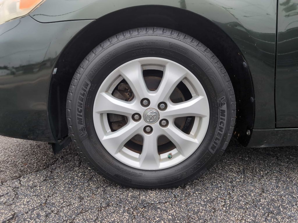 2010 Toyota Camry Image 25