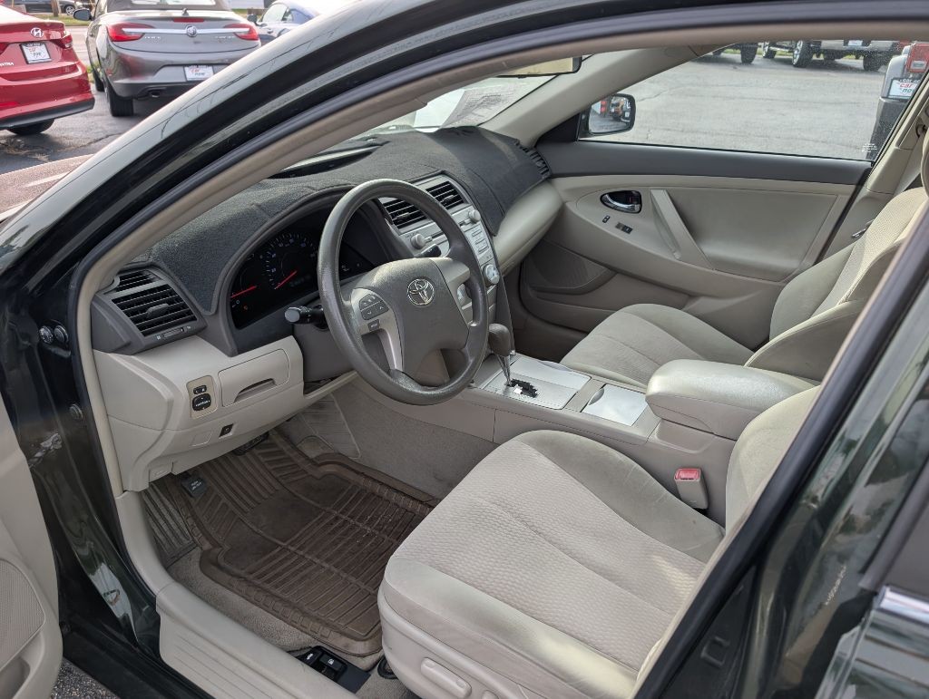 2010 Toyota Camry Image 26