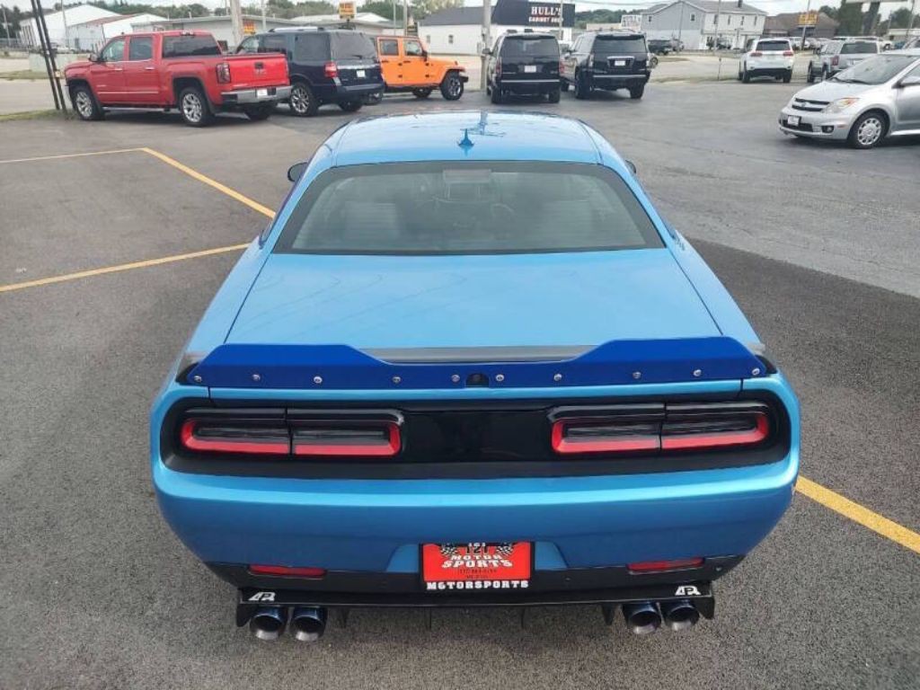 2018 Dodge Challenger Image 8