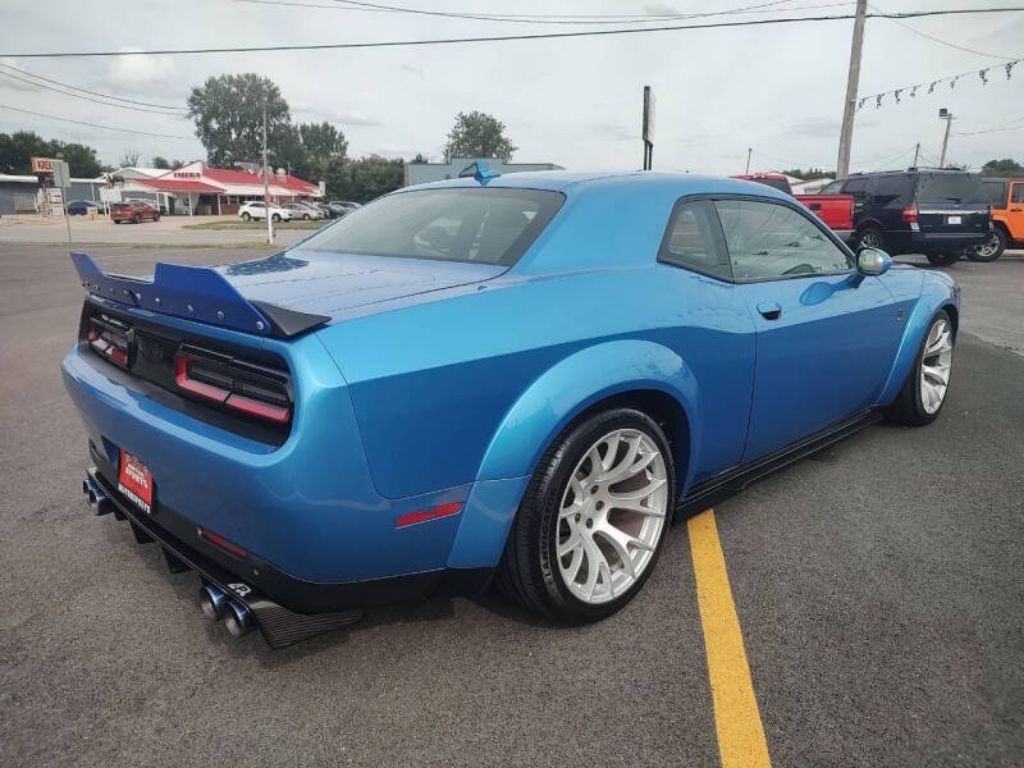 2018 Dodge Challenger Image 10