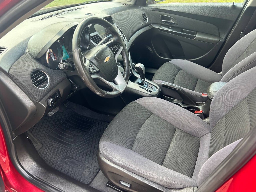 2013 Chevrolet Cruze Image 5