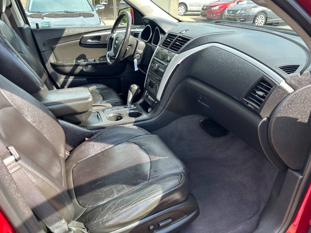 2012 Chevrolet Traverse Image 7