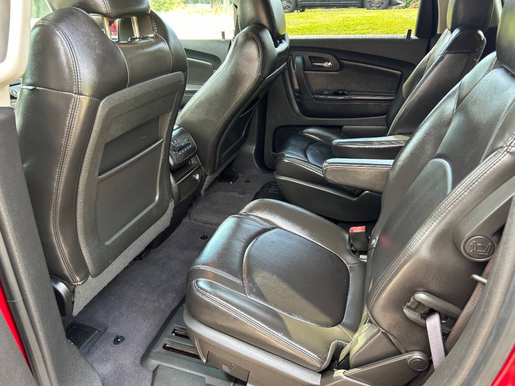 2012 Chevrolet Traverse Image 10