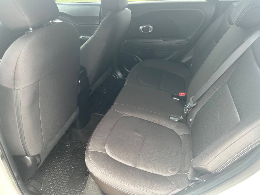 2016 Kia Soul Image 10