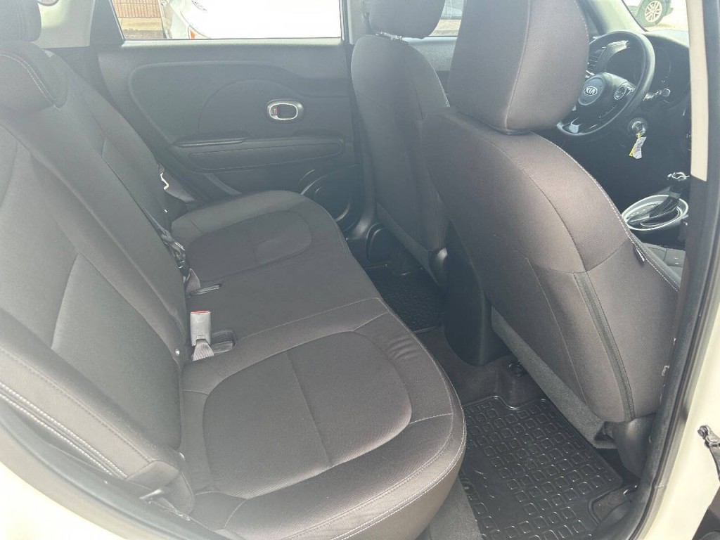 2016 Kia Soul Image 11