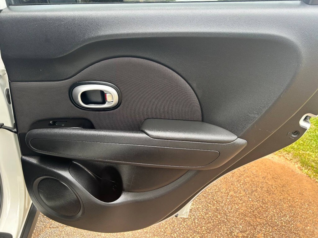 2016 Kia Soul Image 13