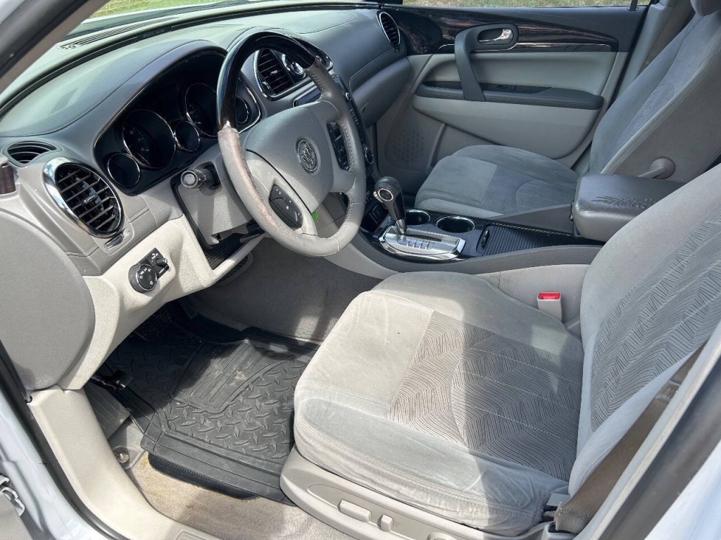 2017 Buick Enclave Image 5