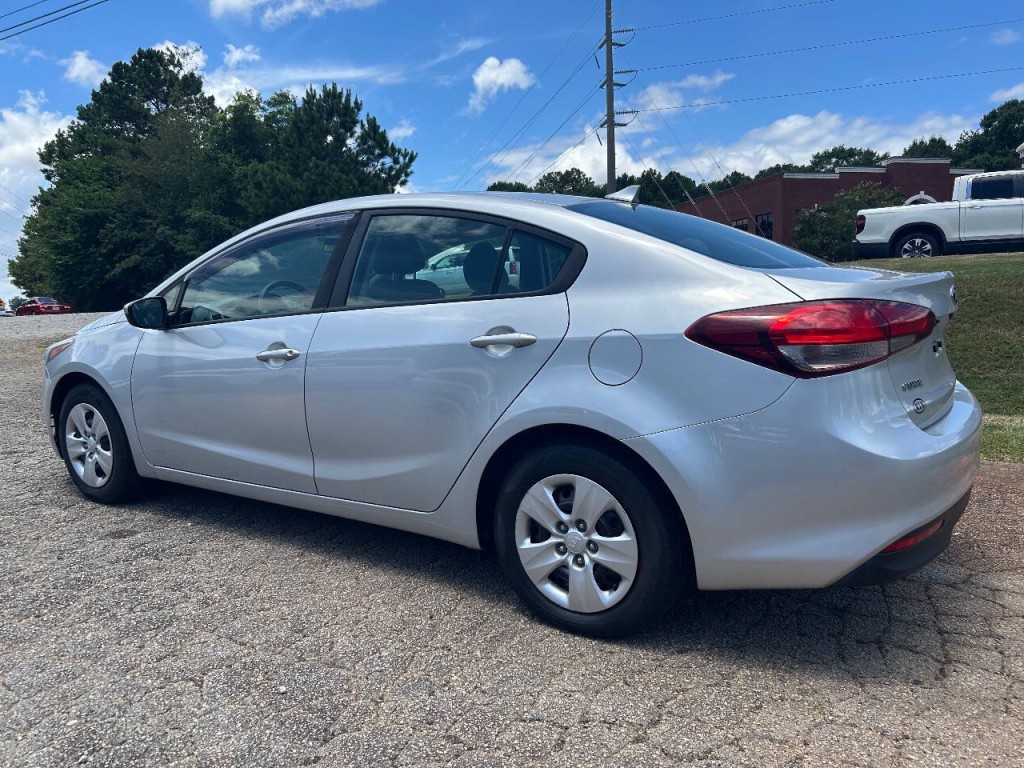 2018 Kia Forte Image 4