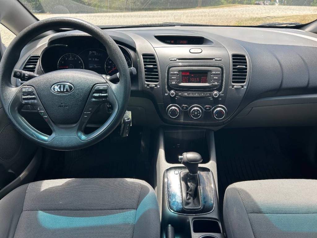 2018 Kia Forte Image 9