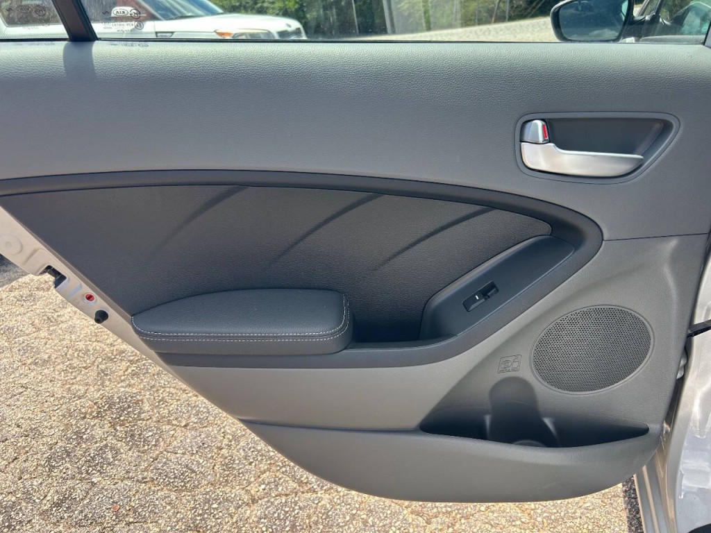 2018 Kia Forte Image 11