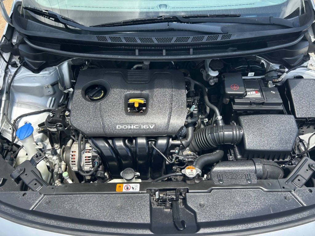 2018 Kia Forte Image 16