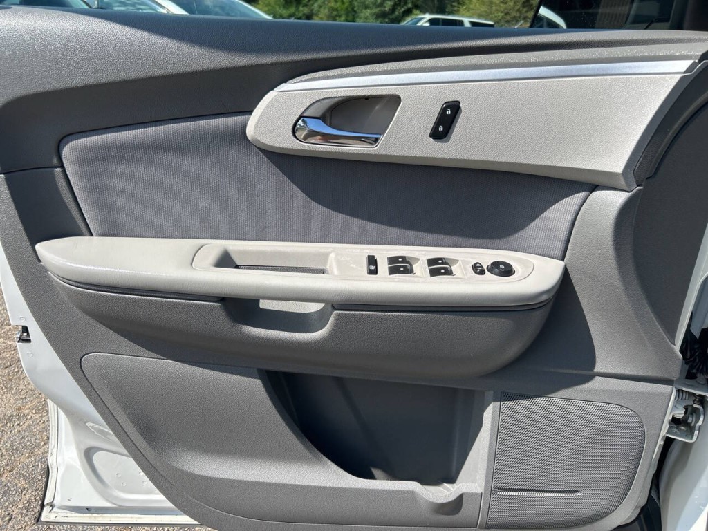 2012 Chevrolet Traverse Image 6