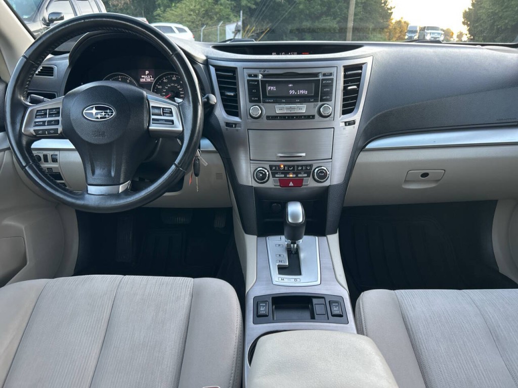 2013 Subaru Legacy Image 13