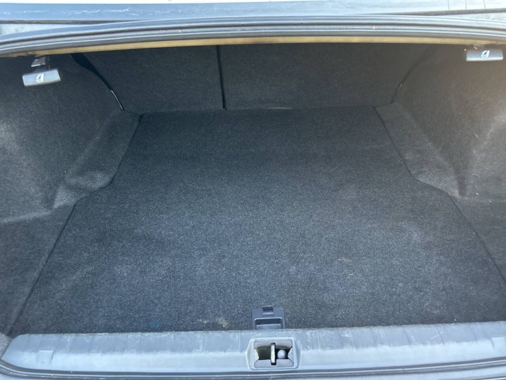 2013 Subaru Legacy Image 15