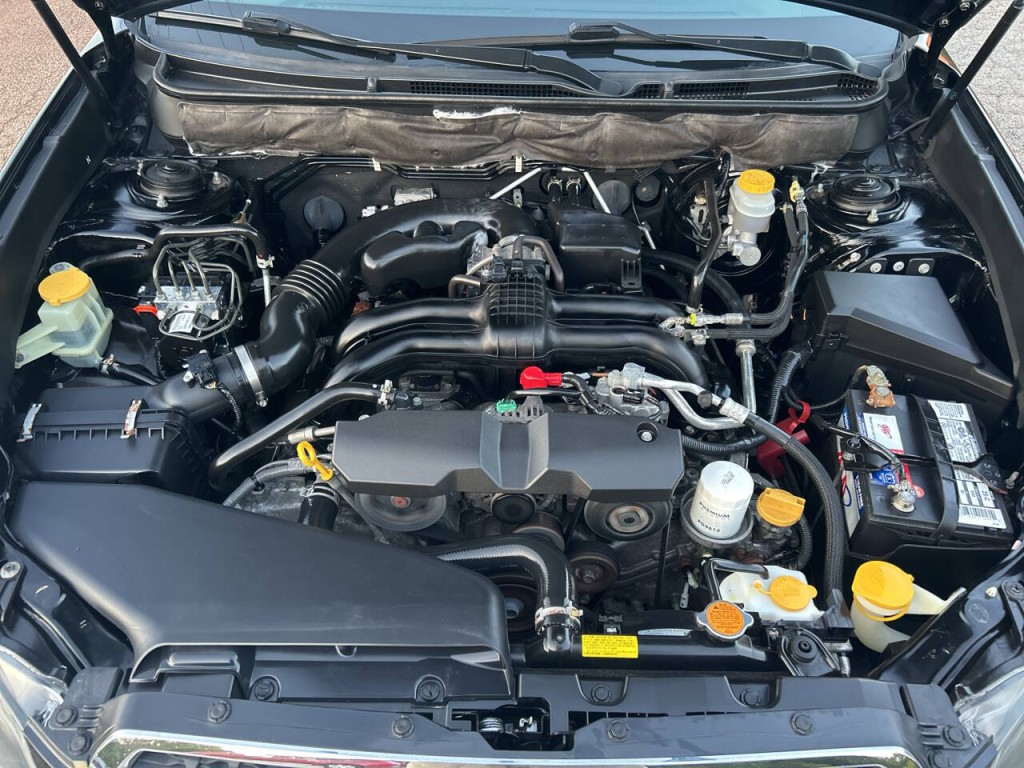 2013 Subaru Legacy Image 16