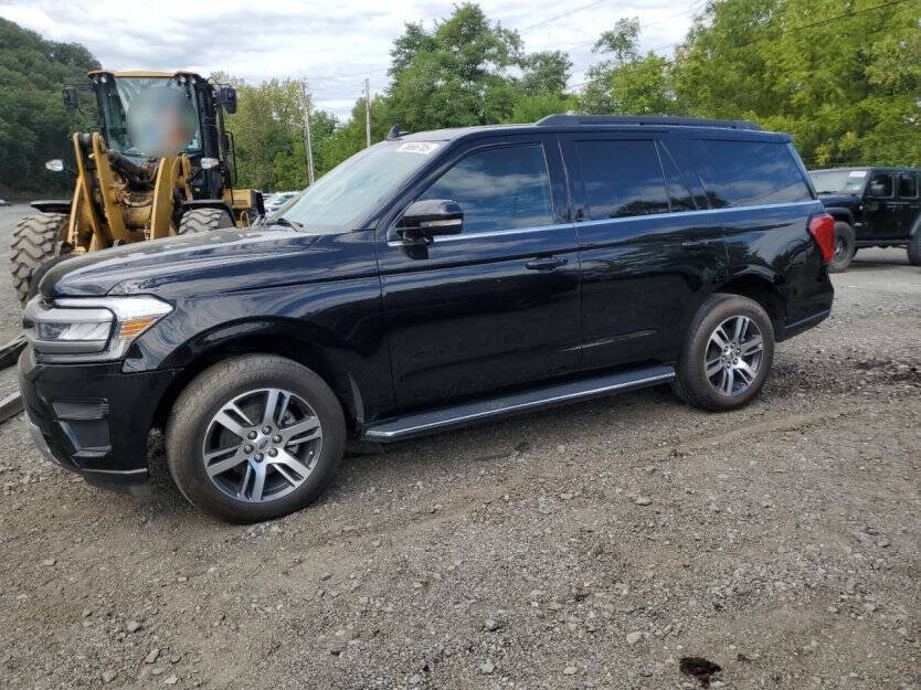 2023 Ford Expedition Image 3