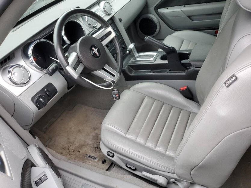 2007 Ford Mustang Image 5