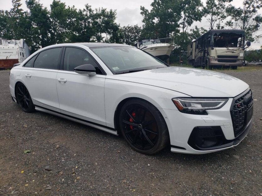 2023 Audi S8 Image 1