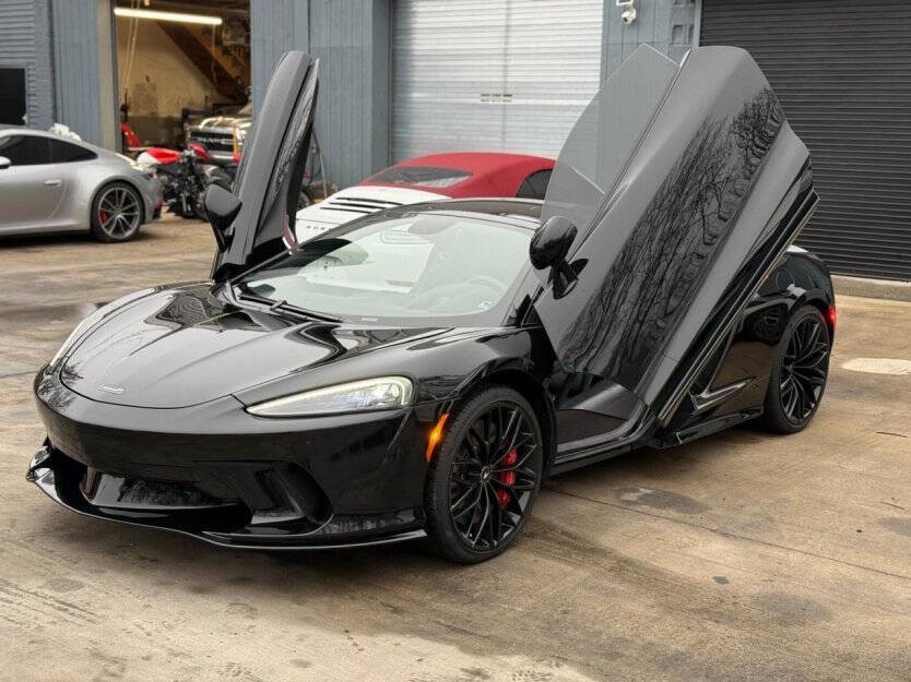2023 McLaren GT Image 7