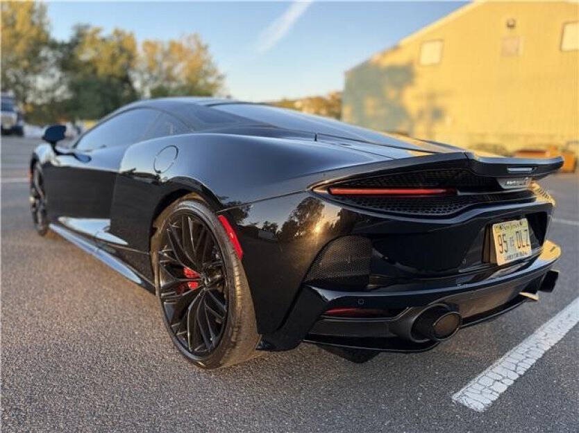 2023 McLaren GT Image 4