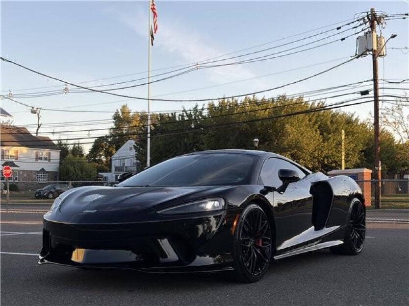 2023 McLaren GT Image 3