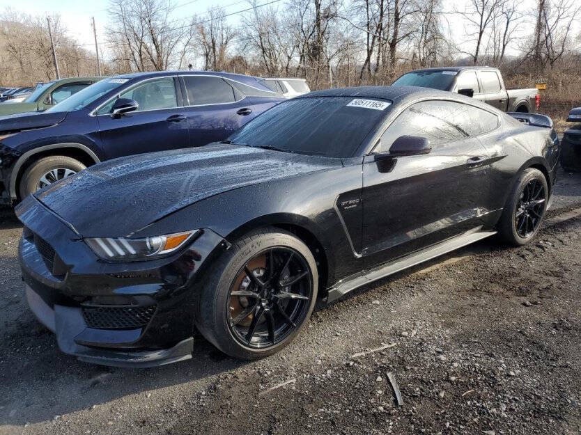2019 Ford Mustang Image 2