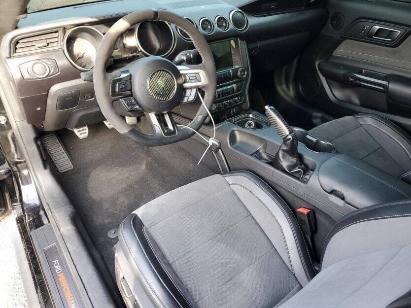 2019 Ford Mustang Image 7