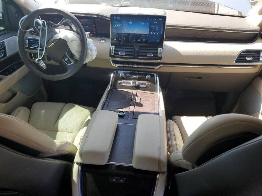 2024 Lincoln Navigator Image 7