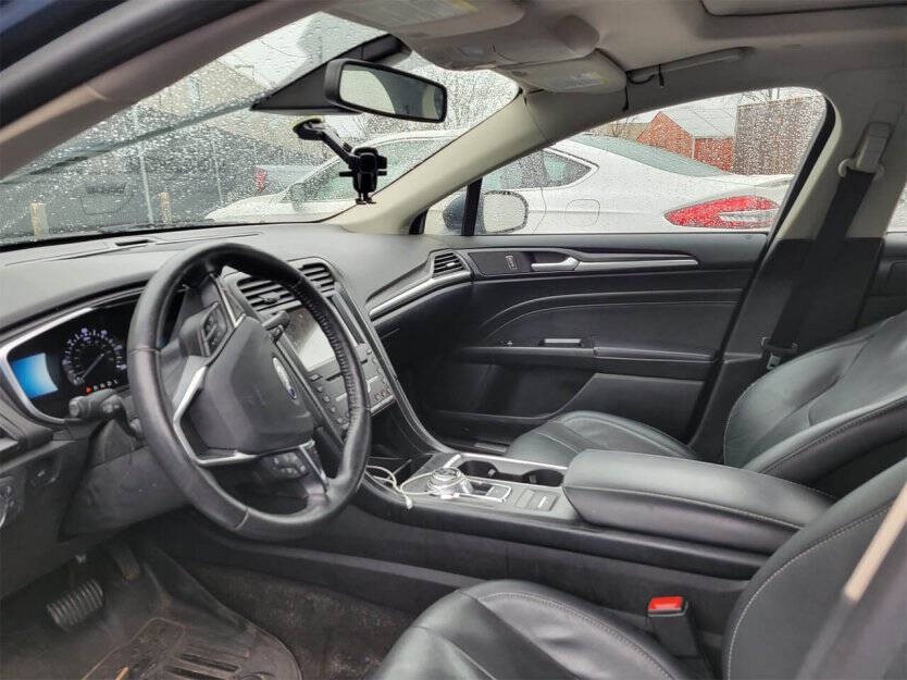 2019 Ford Fusion Image 9