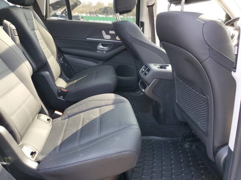 2023 Mercedes-Benz GLS-Class Image 9