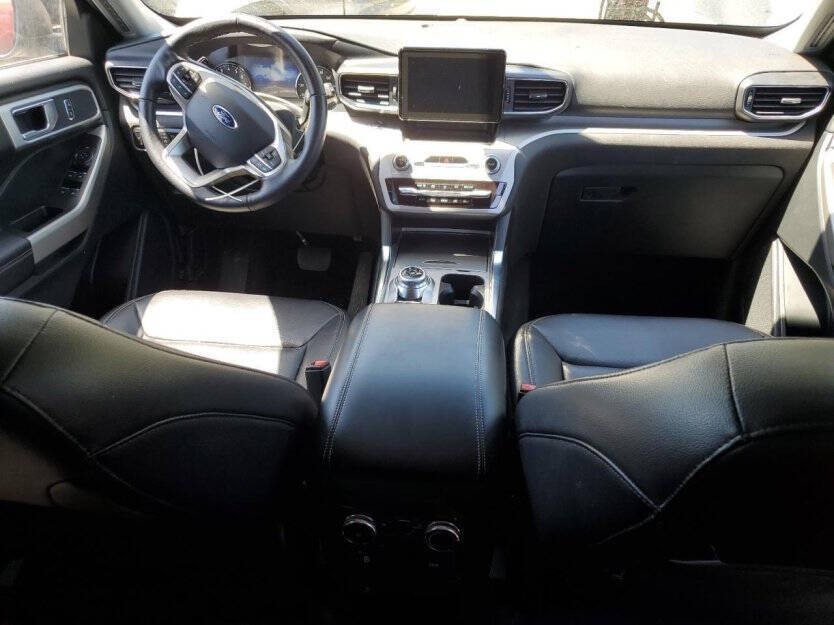 2021 Ford Explorer Image 7