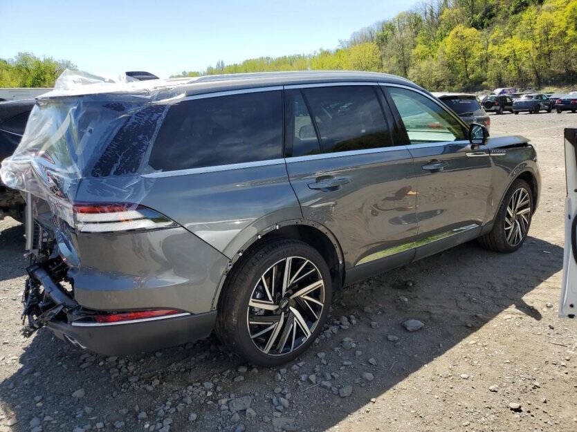 2025 Lincoln Aviator Image 4