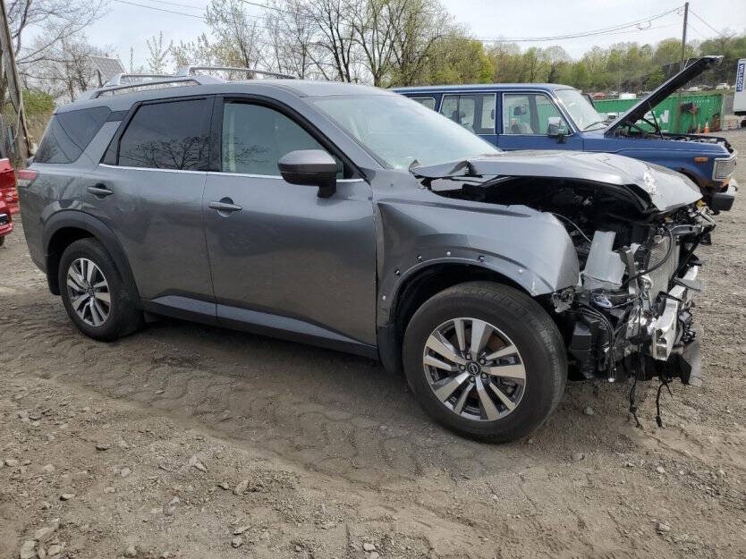 2023 Nissan Pathfinder Image 1