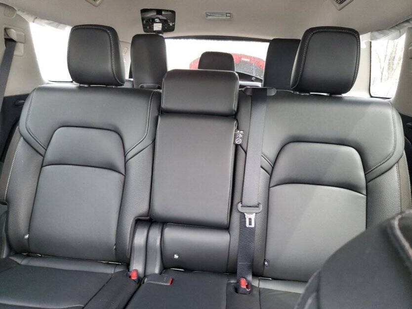 2023 Nissan Pathfinder Image 7
