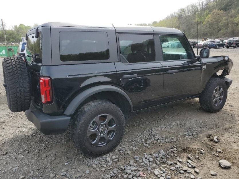 2023 Ford Bronco Image 4