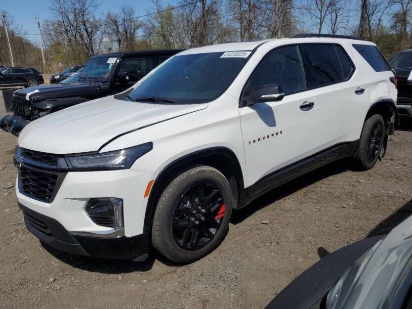 2024 Chevrolet Traverse Image 2