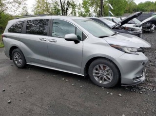 Image for 2022 Toyota Sienna XLE 7 Passenger ID: 6532092