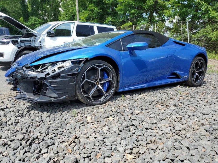 2024 Lamborghini Huracan Image 3