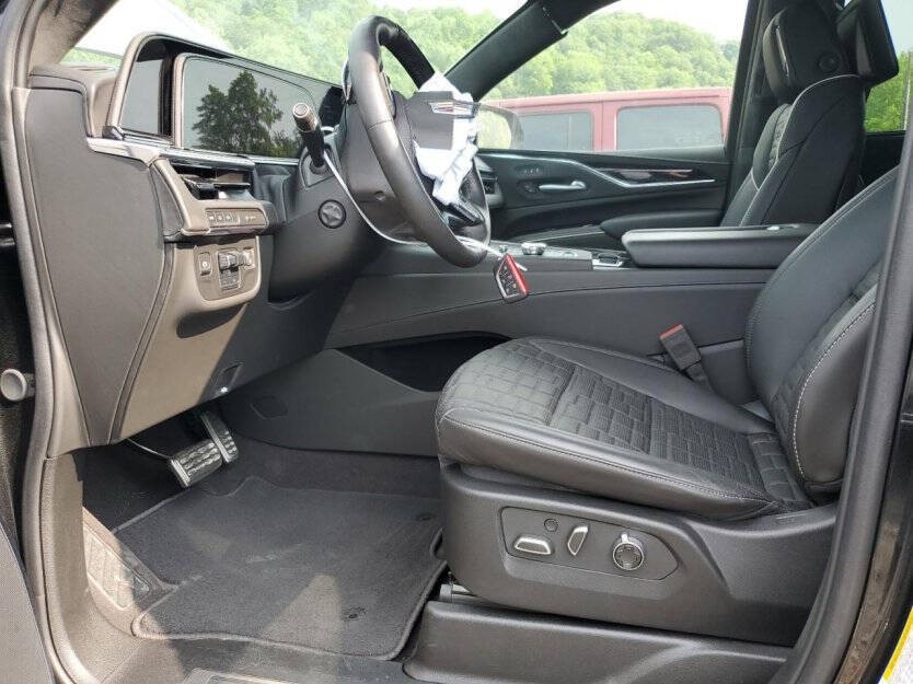 2024 Cadillac Escalade Image 5